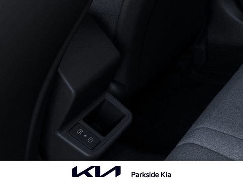 New 2025 Kia K4 LXS image 26