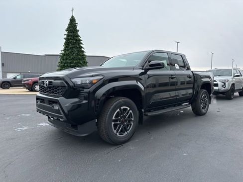 New 2025 Toyota Tacoma TRD Sport image 3