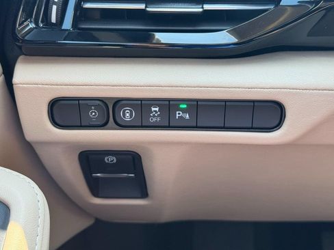 Certified 2026 Acura MDX SH-AWD w/ Technology Package image 23