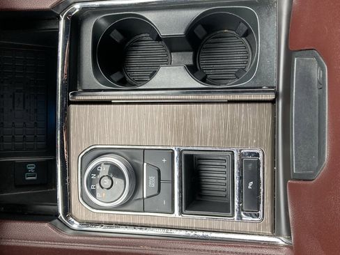 Used 2023 Ford Expedition Max Limited image 35