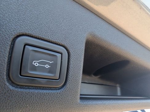 Used 2023 Chevrolet Equinox RS w/ RS Leather Package image 15