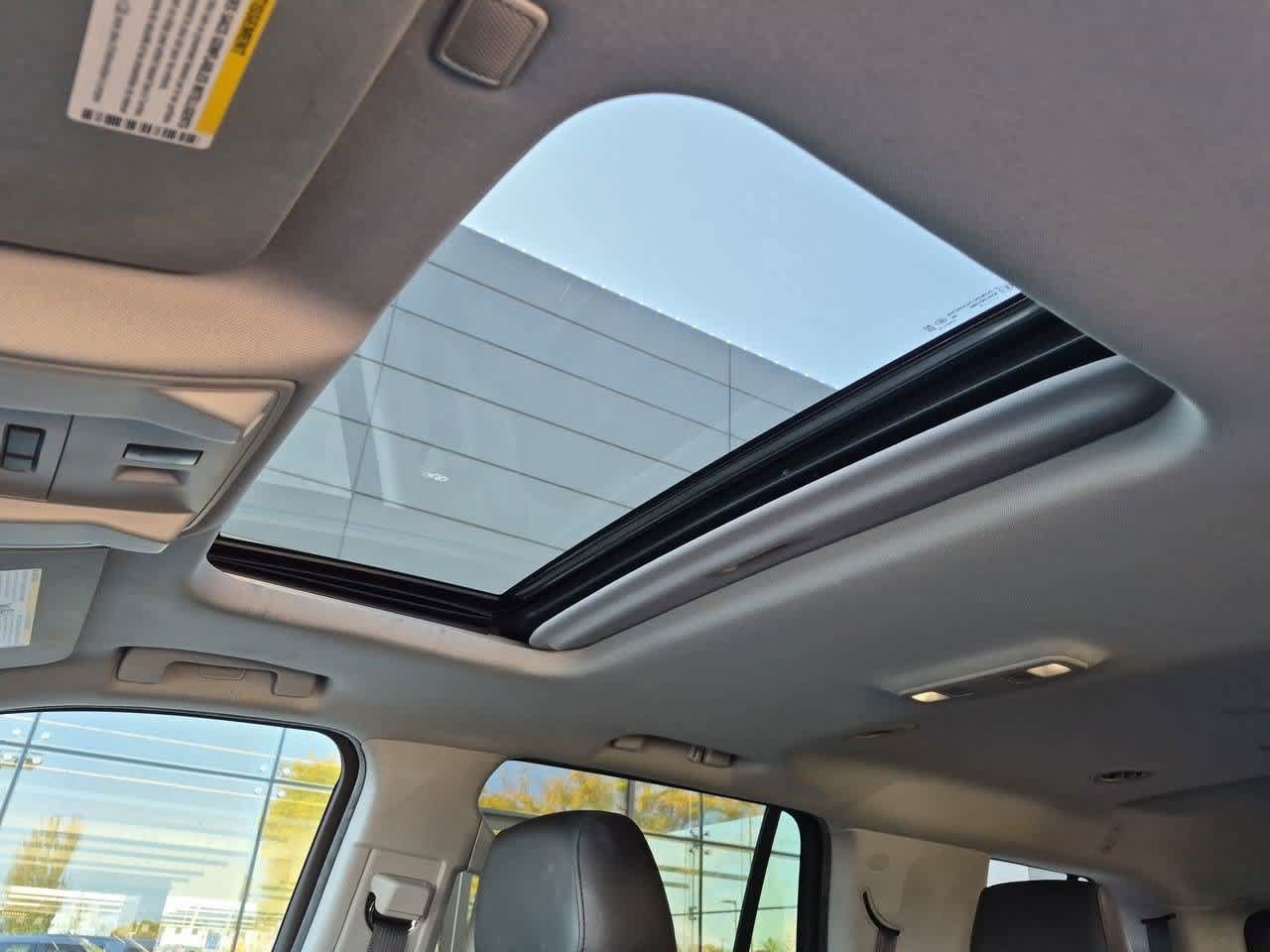 Used 2020 Cadillac Escalade Luxury AWD/4WD image 19