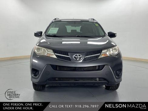 Used 2014 Toyota RAV4 LE image 2