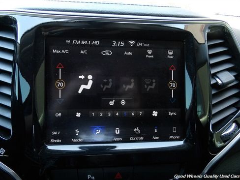 Used 2019 Jeep Cherokee Limited AWD/4WD image 26