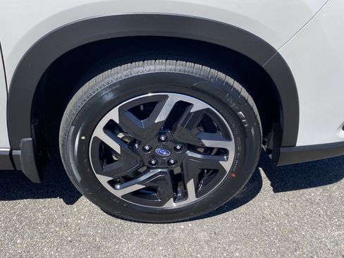 Certified 2022 Subaru Forester Limited AWD/4WD image 28