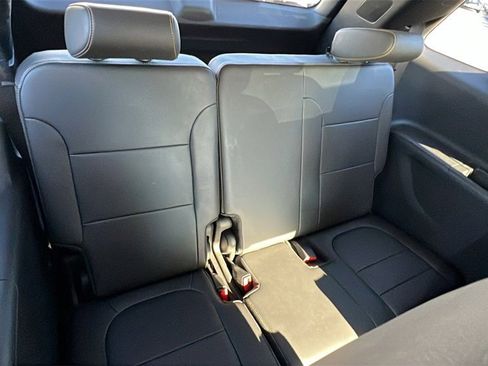 Used 2021 Chevrolet Traverse RS w/ LPO, Floor Liner Package image 21