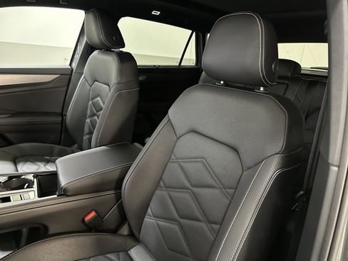 New 2026 Volkswagen Atlas Cross Sport SE AWD/4WD image 14