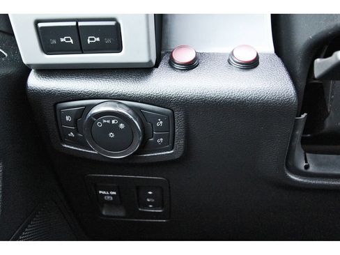 Used 2019 Ford F150 XLT w/ Equipment Group 302A Luxury AWD/4WD image 21