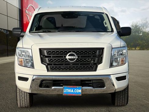 Certified 2023 Nissan Titan SV image 11