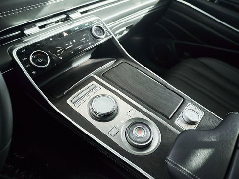 Used 2024 Genesis GV80 2.5T image 43