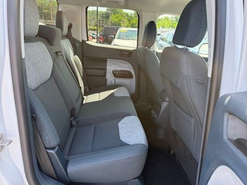 Certified 2025 Ford Maverick XLT FWD image 18