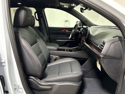 New 2026 Chevrolet Traverse Z71 w/ Enhanced Driving Package image 23