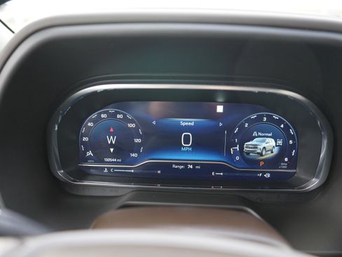 Used 2023 Chevrolet Tahoe Z71 w/ Luxury Package image 11