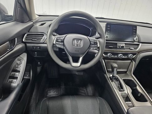 Used 2018 Honda Accord EX image 13
