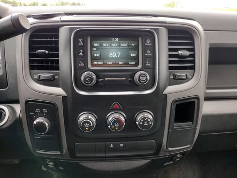 Used 2017 RAM 1500 Express w/ Black Ram 1500 Express Group AWD/4WD image 3
