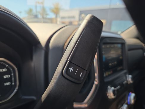 Used 2020 GMC Sierra 2500 AT4 w/ AT4 Premium Package AWD/4WD image 23