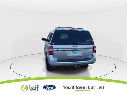 Used 2015 Ford Expedition XLT image 7