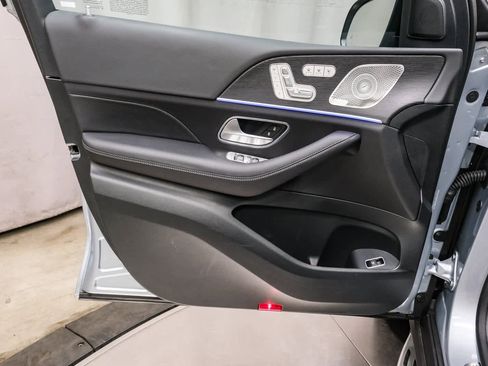 Used 2025 Mercedes-Benz GLS 450 4MATIC image 23
