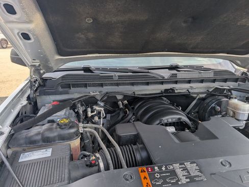 Used 2018 Chevrolet Silverado 1500 Custom image 21