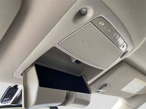 Used 2018 Nissan Murano SV image 29