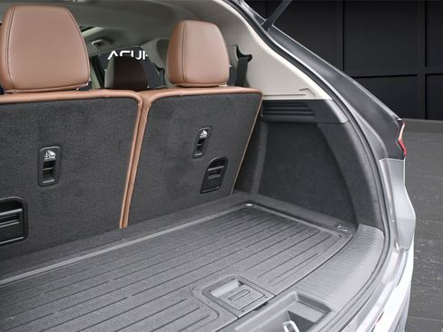 Certified 2023 Acura MDX SH-AWD w/ Technology Package image 14