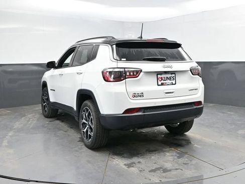 Used 2025 Jeep Compass Limited AWD/4WD image 10
