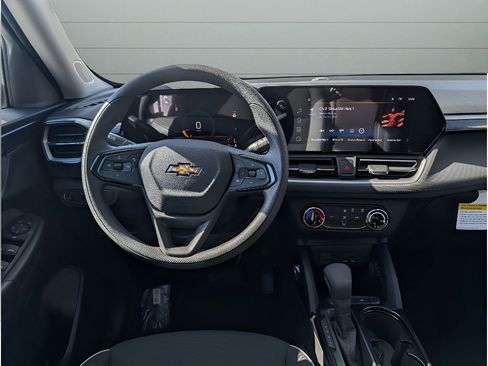 New 2026 Chevrolet TrailBlazer LS w/ LS Convenience Package FWD image 25