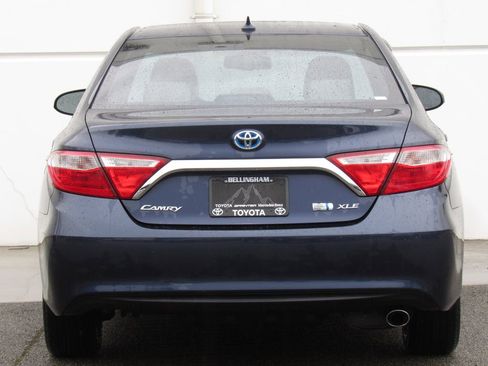 Certified 2017 Toyota Camry XLE w/ Moonroof Package image 7