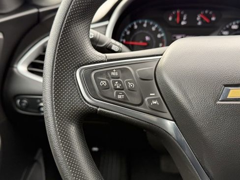 Used 2025 Chevrolet Malibu LT image 28