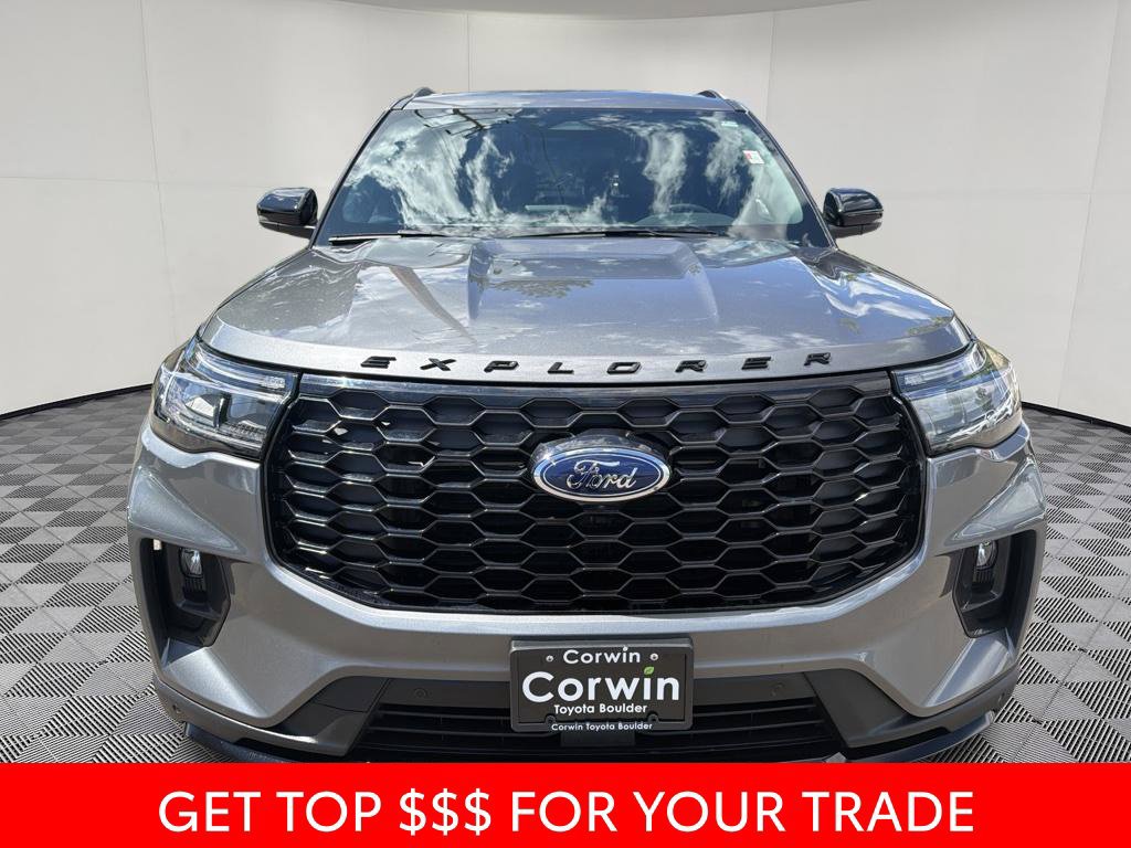 Used 2025 Ford Explorer ST-Line AWD/4WD image 2