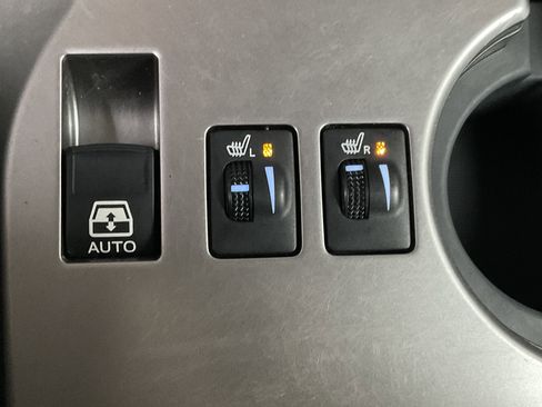 Used 2020 Toyota 4Runner SR5 Premium image 18