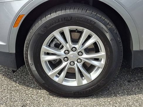 Used 2025 Cadillac XT5 Luxury w/ LPO, Floor Liner Package AWD/4WD image 6