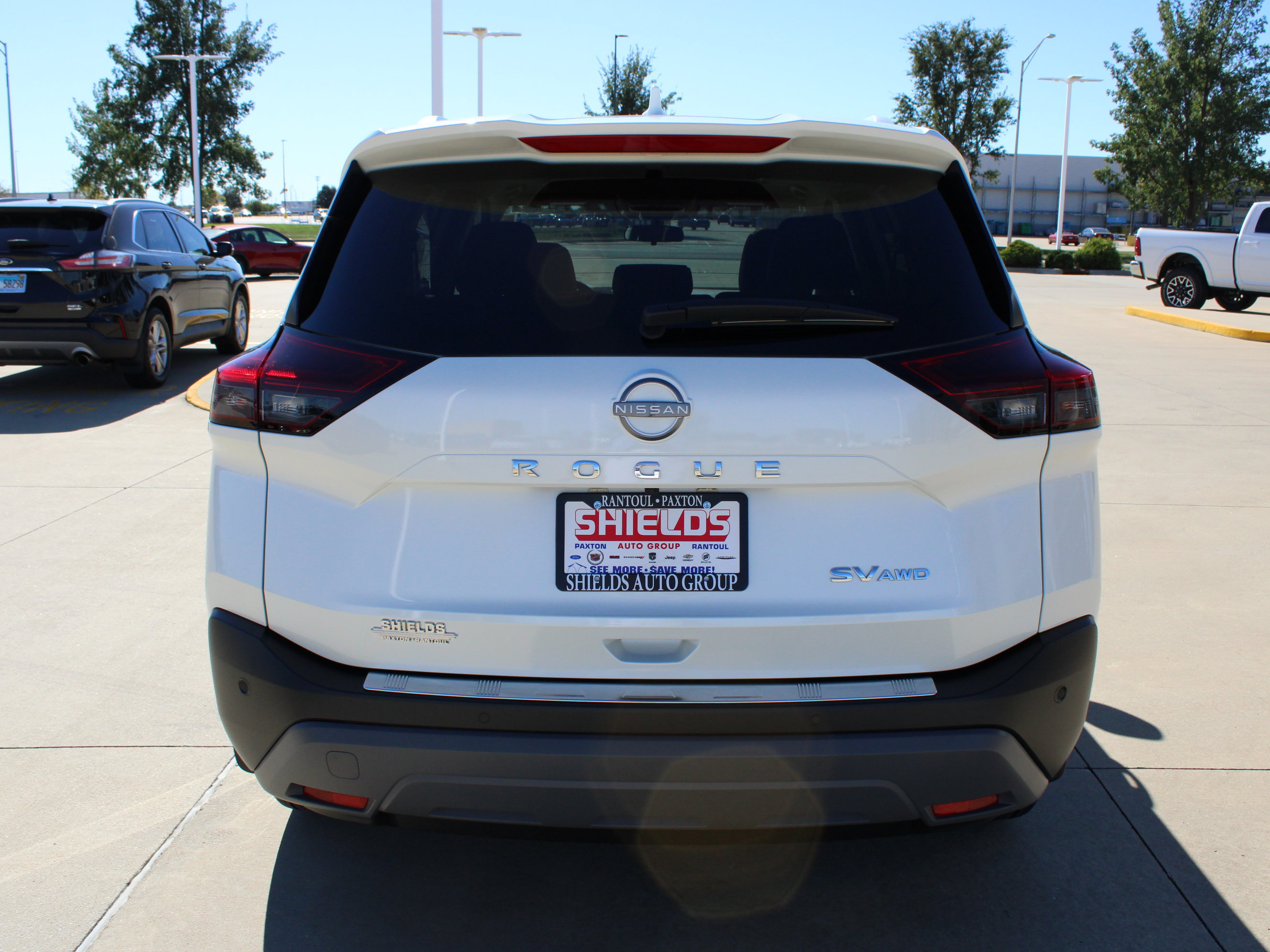 Used 2023 Nissan Rogue SV w/ SV Premium B Package AWD/4WD image 5