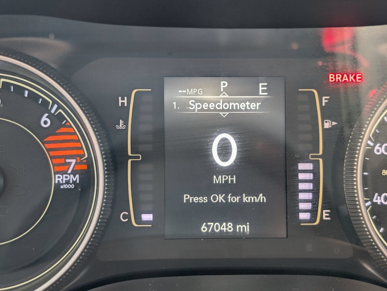 Used 2019 Jeep Cherokee Latitude Plus w/ Comfort/Convenience Group FWD image 20
