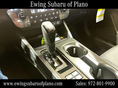 Used 2026 Subaru Outback Limited AWD/4WD image 17
