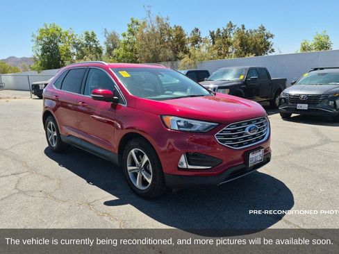 Used 2020 Ford Edge SEL w/ Convenience Package FWD image 3