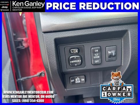 Used 2014 Toyota Tundra SR5 AWD/4WD image 12