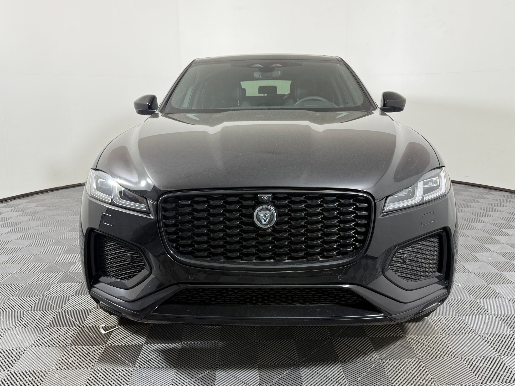New 2026 Jaguar F-PACE R-Dynamic S AWD/4WD image 6