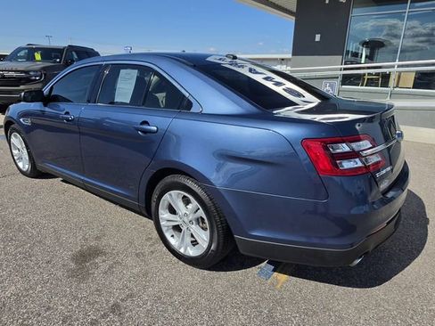 Used 2018 Ford Taurus SE FWD image 6