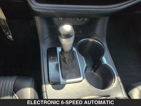 Used 2015 Toyota Highlander Plus AWD/4WD image 25