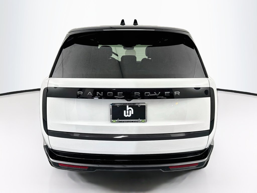 New 2027 Land Rover Range Rover Long Wheelbase SE AWD/4WD image 6