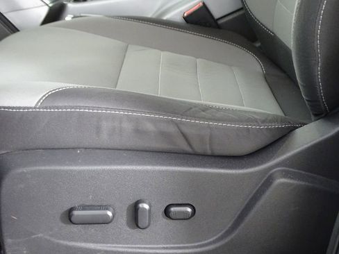 Used 2015 Ford Escape SE image 19