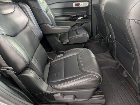 Used 2023 Ford Explorer ST w/ Equipment Group 401A AWD/4WD image 34