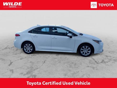 Certified 2025 Toyota Corolla LE FWD image 2