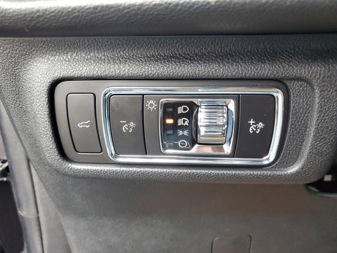 New 2026 Lincoln Corsair Premiere image 14