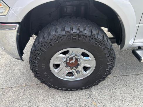 Used 2018 RAM 3500 Laramie image 11