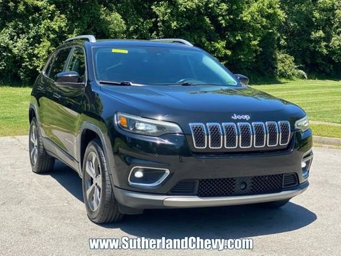 Used 2019 Jeep Cherokee Limited w/ Technology Group AWD/4WD image 9
