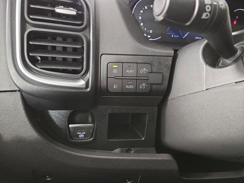 Used 2025 RAM ProMaster 3500 w/ Quick Order Package 22G SLT image 27