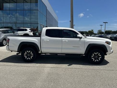 Used 2023 Toyota Tacoma TRD Off-Road w/ Advanced Technology Package AWD/4WD image 6