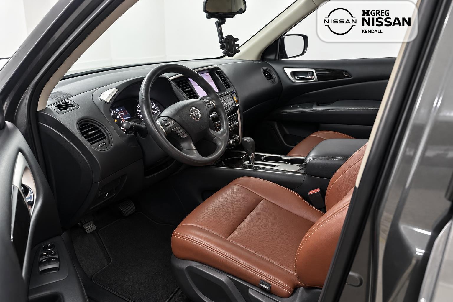 Used 2018 Nissan Pathfinder S FWD image 7